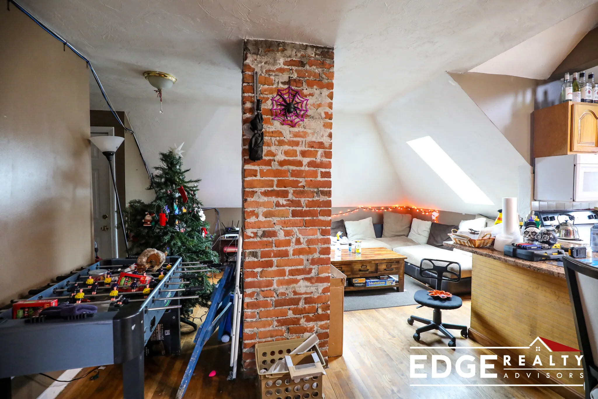 4 bed, 1 bath apartment for rent at 42 Brainerd Rd Unit 3, Brighton — photo 8 of 10