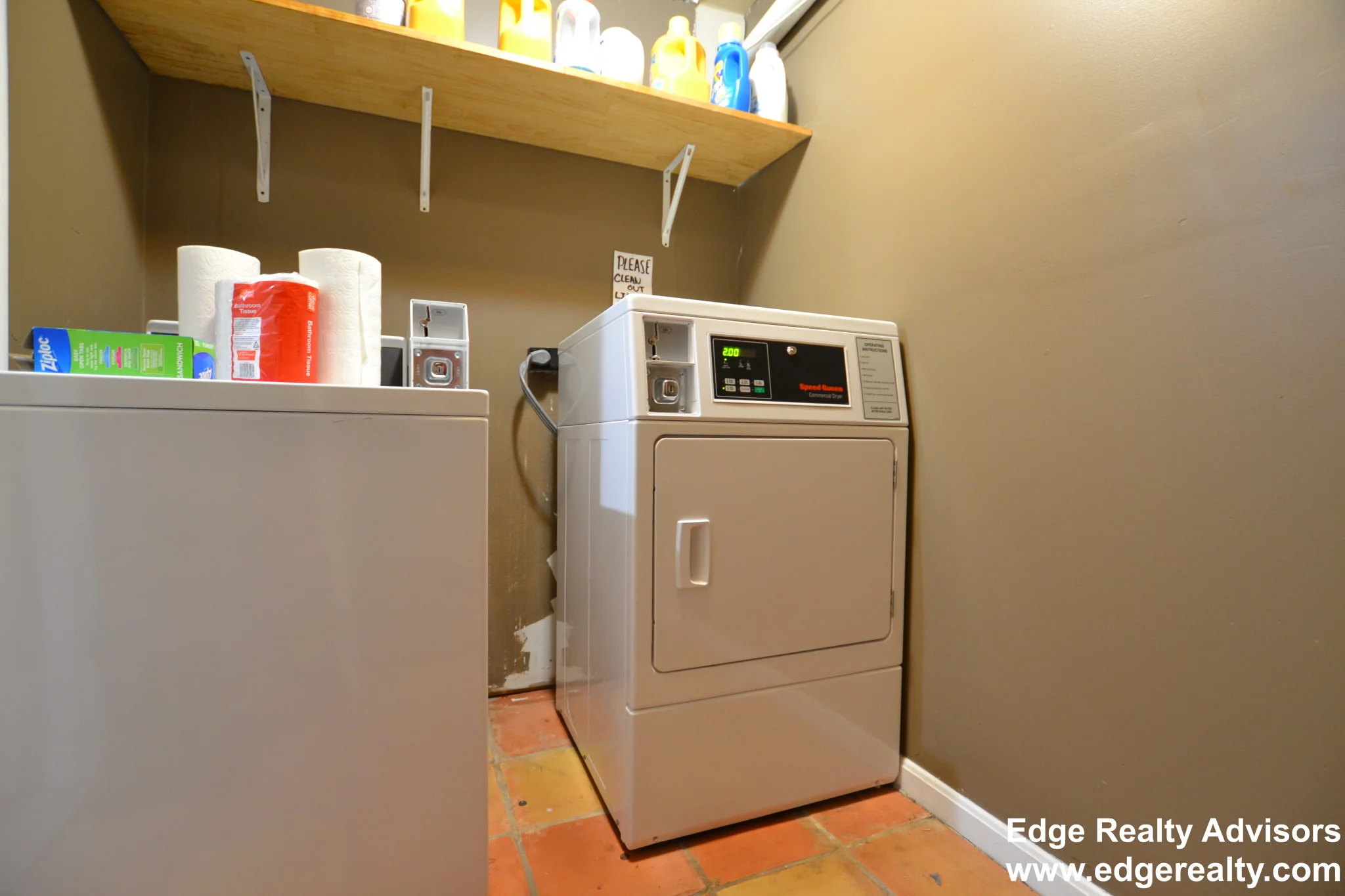 3 bed, 1 bath apartment for rent at 42 Brainerd Rd Unit B, Brighton — photo 8 of 9