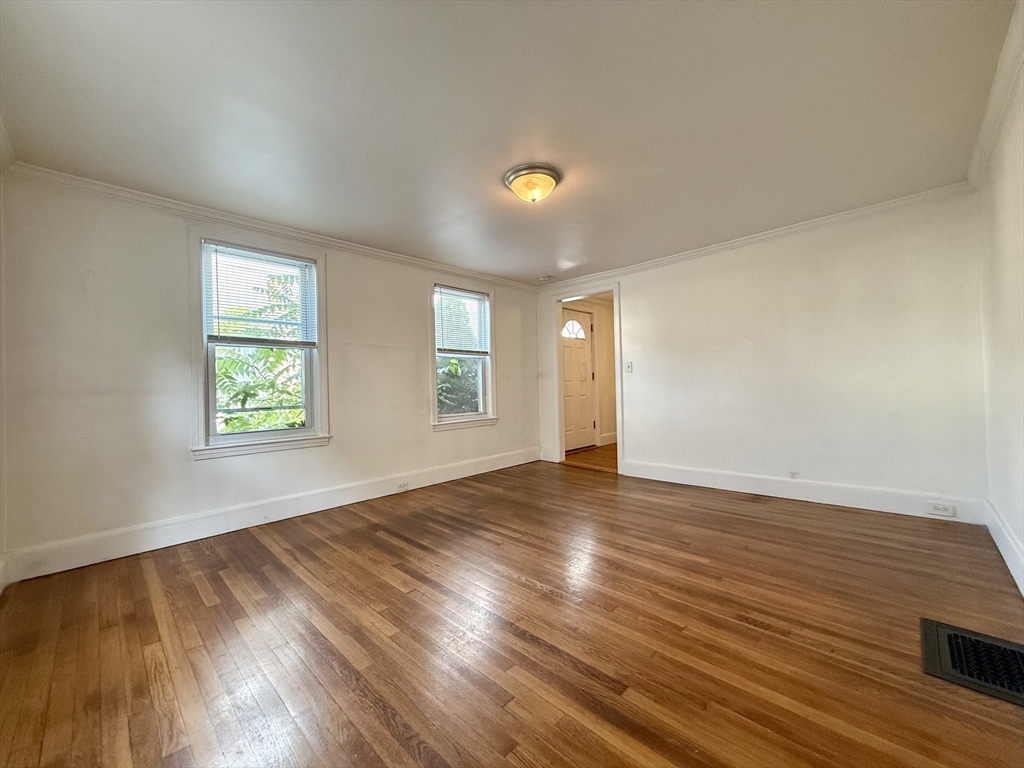 3 bed, 1 bath apartment for rent at 42 Broad St, North Attleboro — photo 10 of 14