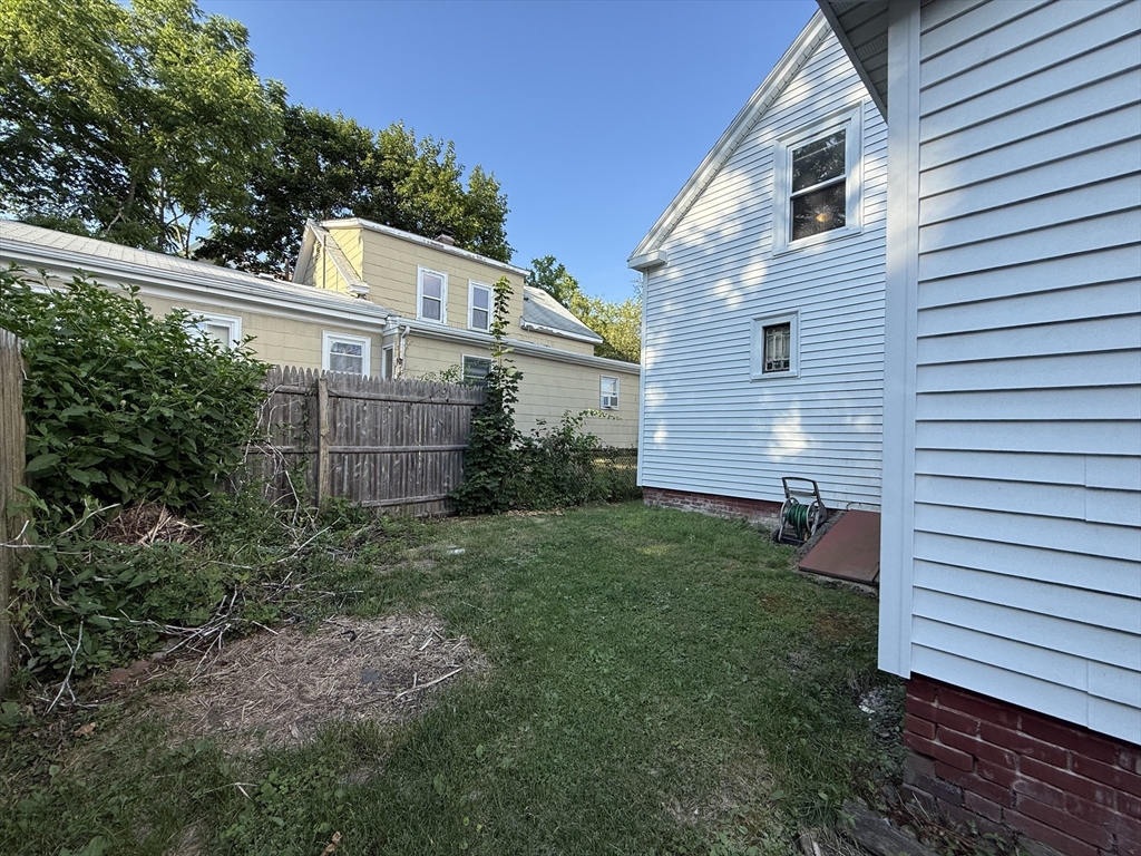 3 bed, 1 bath apartment for rent at 42 Broad St, North Attleboro — photo 14 of 14