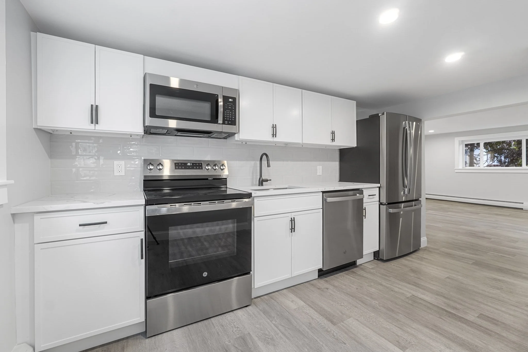 2 bed, 1 bath apartment for rent at 42 Bryon Rd Unit 2, West Roxbury — photo 2 of 8