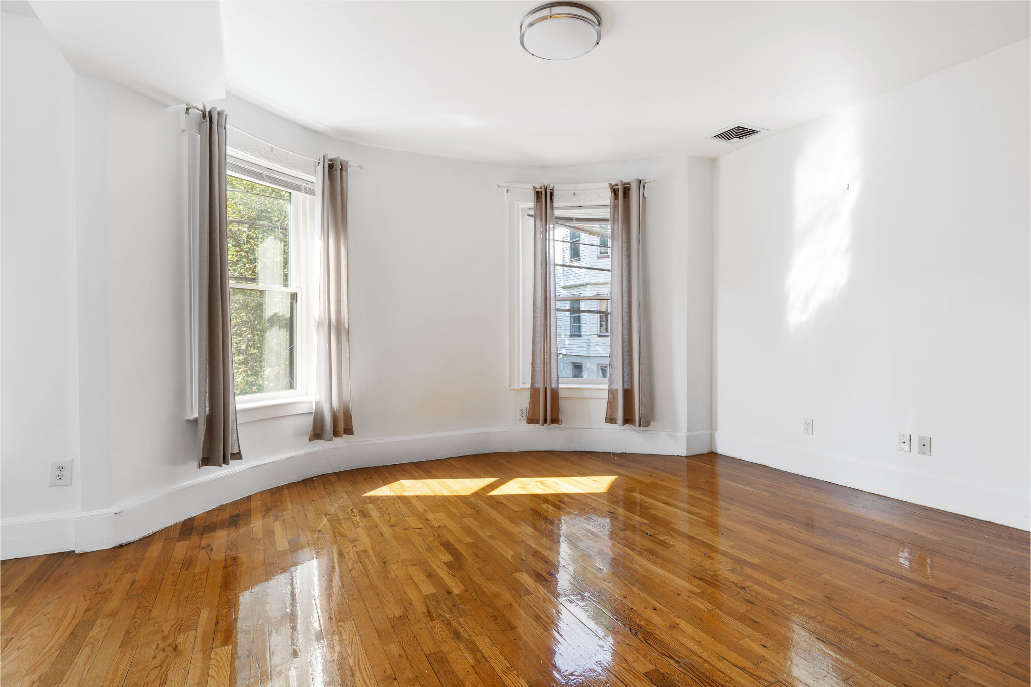 2 bed, 1 bath apartment for rent at 42 Cameron St Unit 02, Boylston Street — photo 8 of 16
