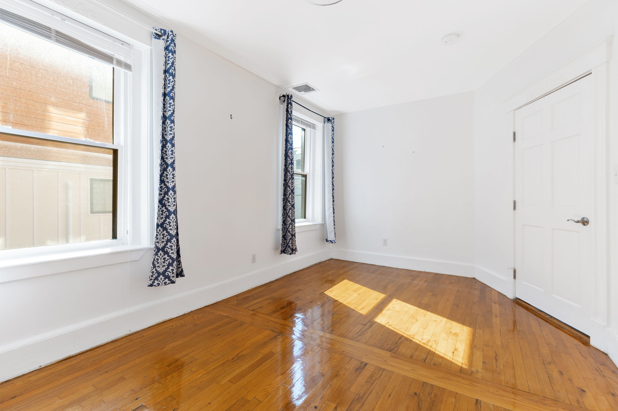 2 bed, 1 bath apartment for rent at 42 Cameron St Unit 02, Boylston Street — photo 5 of 16