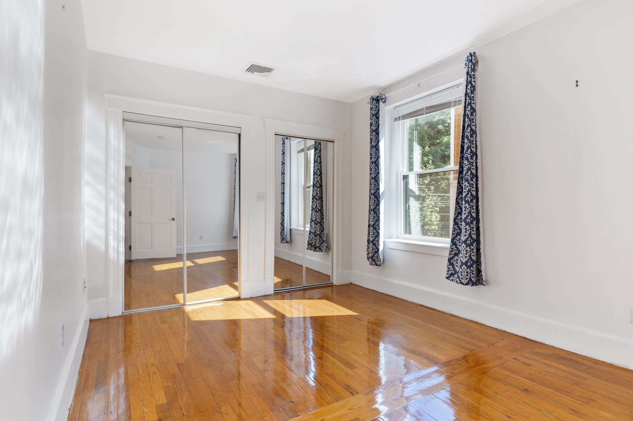 2 bed, 1 bath apartment for rent at 42 Cameron St Unit 2, Boylston Street — photo 6 of 14