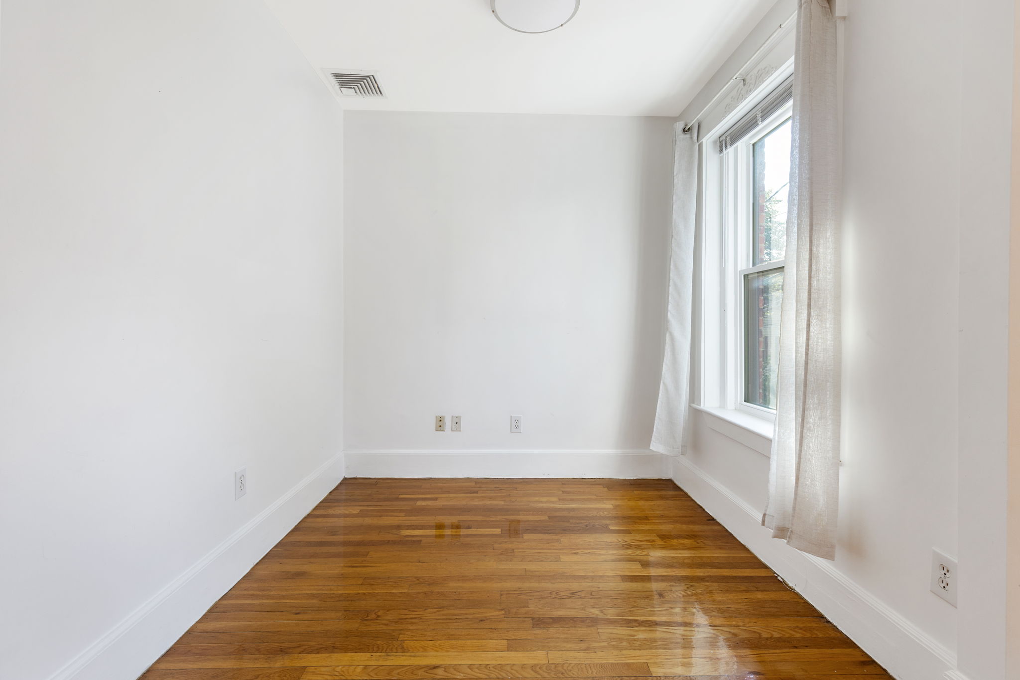 2 bed, 1 bath apartment for rent at 42 Cameron St Unit 2, Boylston Street — photo 9 of 14
