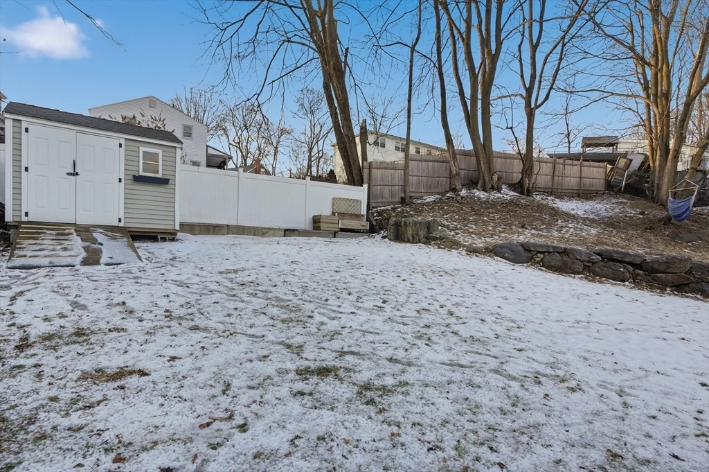 4 bed, 2 bath apartment for rent at 42 Catalpa Cir, Worcester — photo 34 of 35