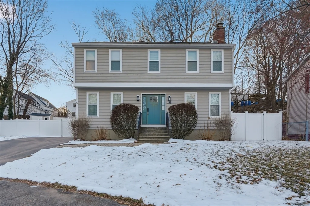 4 bed, 2 bath apartment for rent at 42 Catalpa Cir, Worcester — photo 2 of 35