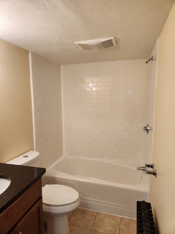 2 bed, 1 bath apartment for rent at 42 Centre St Unit 1, West Quincy — photo 8 of 10
