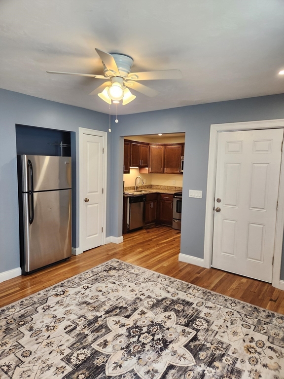 2 bed, 1 bath apartment for rent at 42 Centre St Unit 1, West Quincy — photo 4 of 10