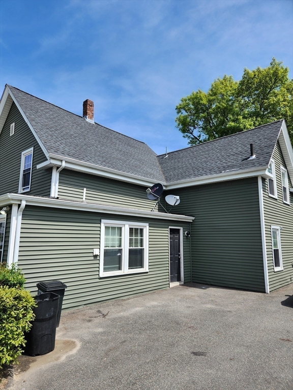 2 bed, 1 bath apartment for rent at 42 Centre St Unit 1, West Quincy — photo 2 of 10