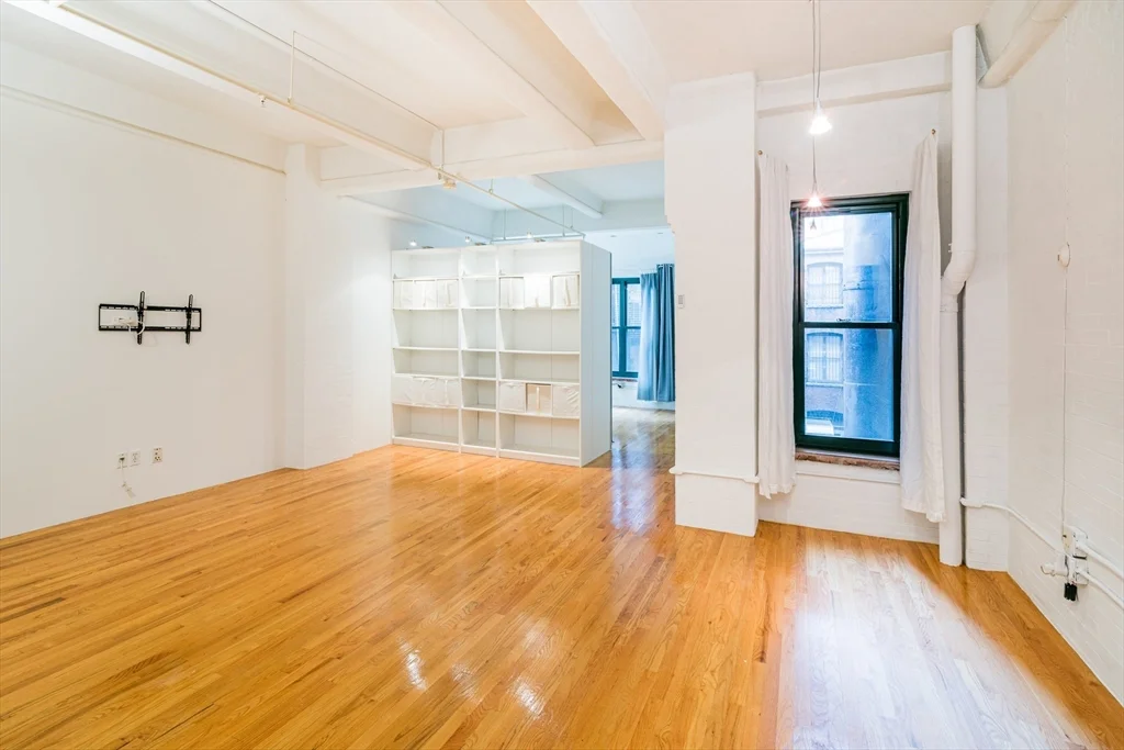 Studio bed, 1 bath apartment for rent at 42 Chauncy Unit 5D, Boston Downtown
