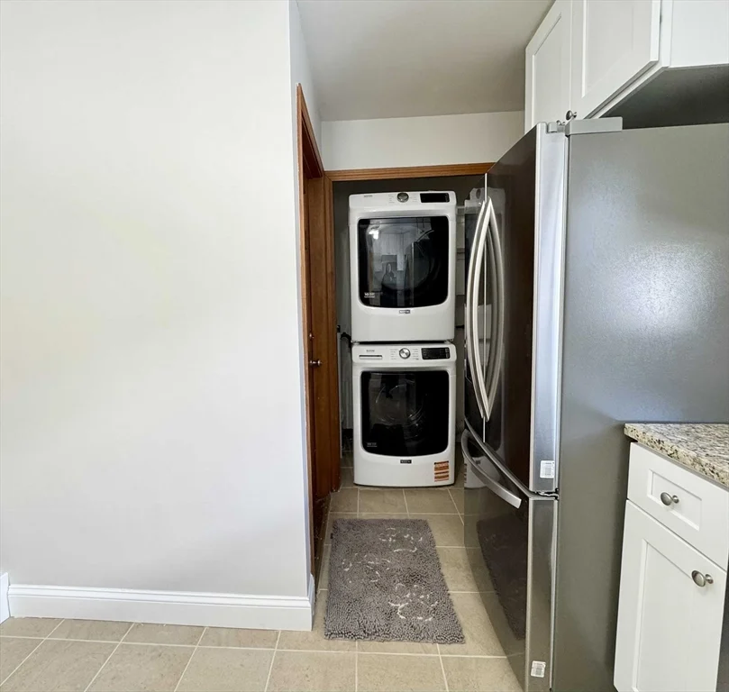 2 bed, 1 bath apartment for rent at 42 Chester Unit 1, Belmont — photo 4 of 22