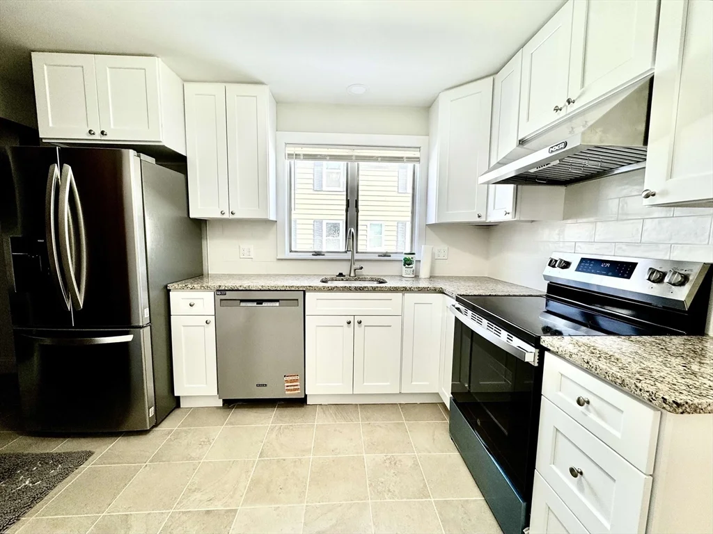 2 bed, 1 bath apartment for rent at 42 Chester Unit 1, Belmont — photo 2 of 22
