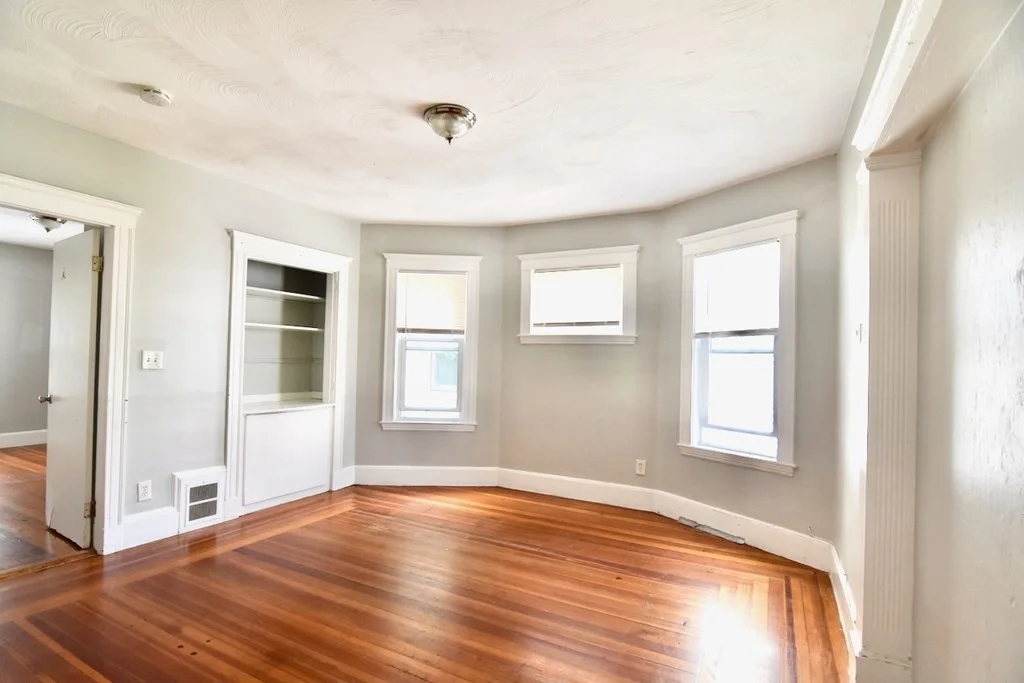 3 bed, 1 bath apartment for rent at 42 Colonial Ave Unit 2, Dorchester — photo 1 of 14