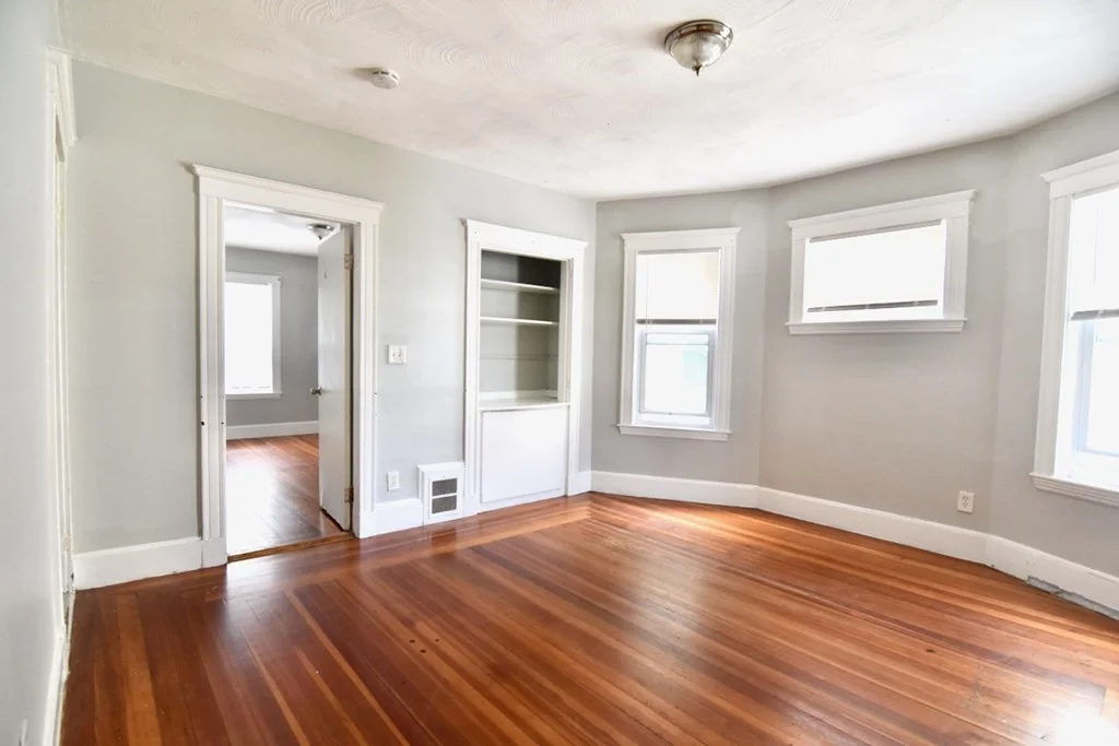 3 bed, 1 bath apartment for rent at 42 Colonial Ave Unit 2, Dorchester — photo 8 of 14