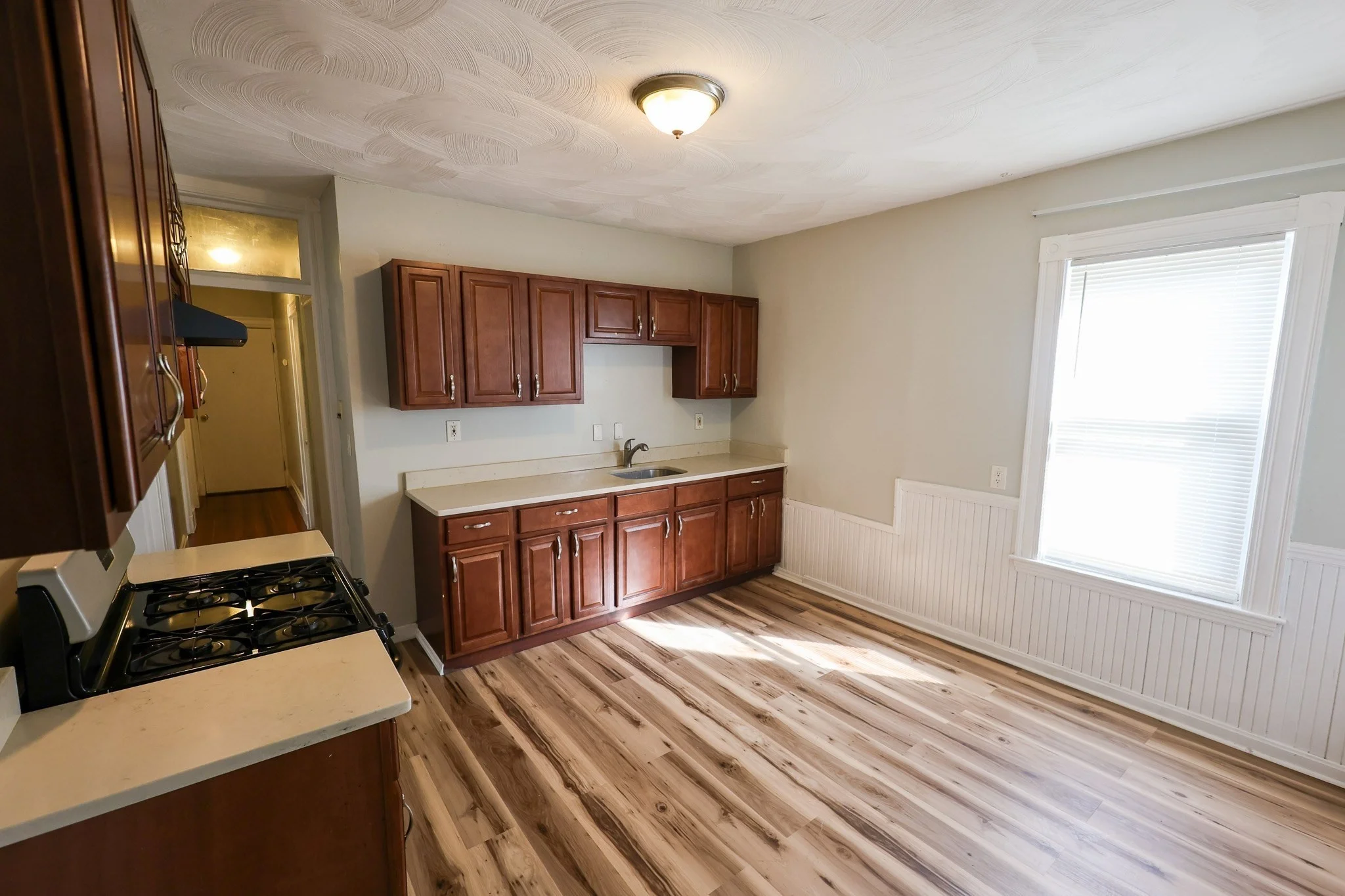 3 bed, 1 bath apartment for rent at 42 Colonial Ave Unit 3, Dorchester — photo 5 of 19