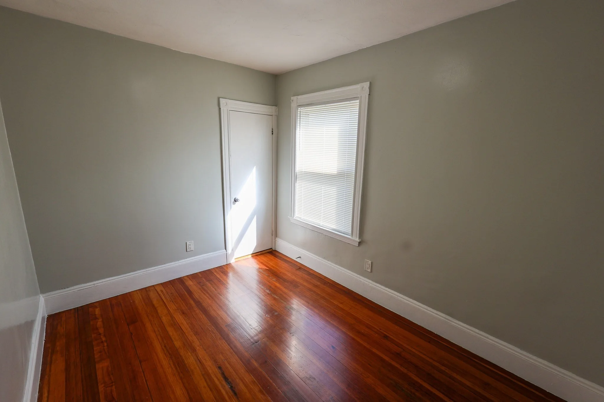 3 bed, 1 bath apartment for rent at 42 Colonial Ave Unit 3, Dorchester — photo 15 of 19