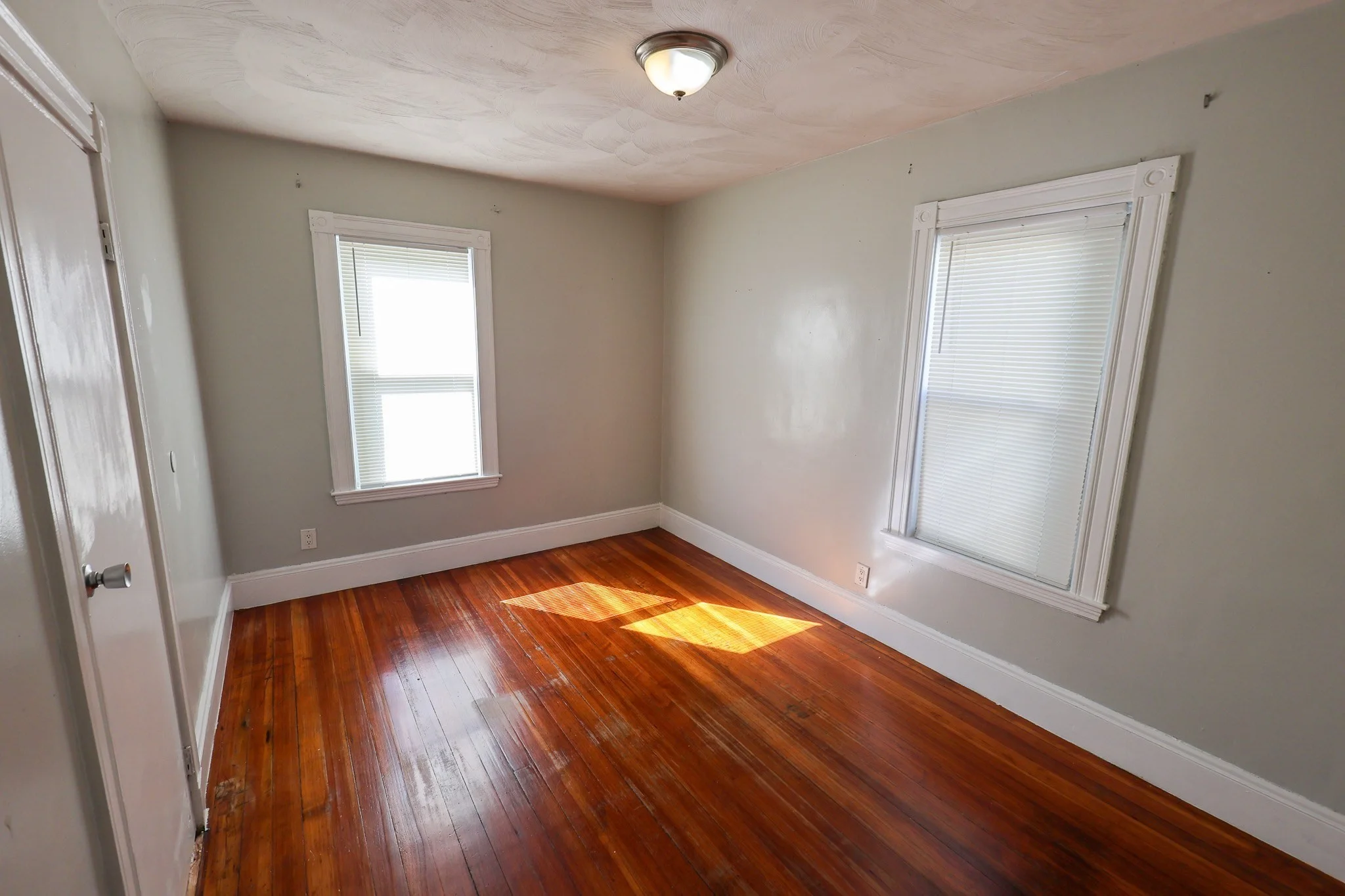 3 bed, 1 bath apartment for rent at 42 Colonial Ave Unit 3, Dorchester — photo 13 of 19