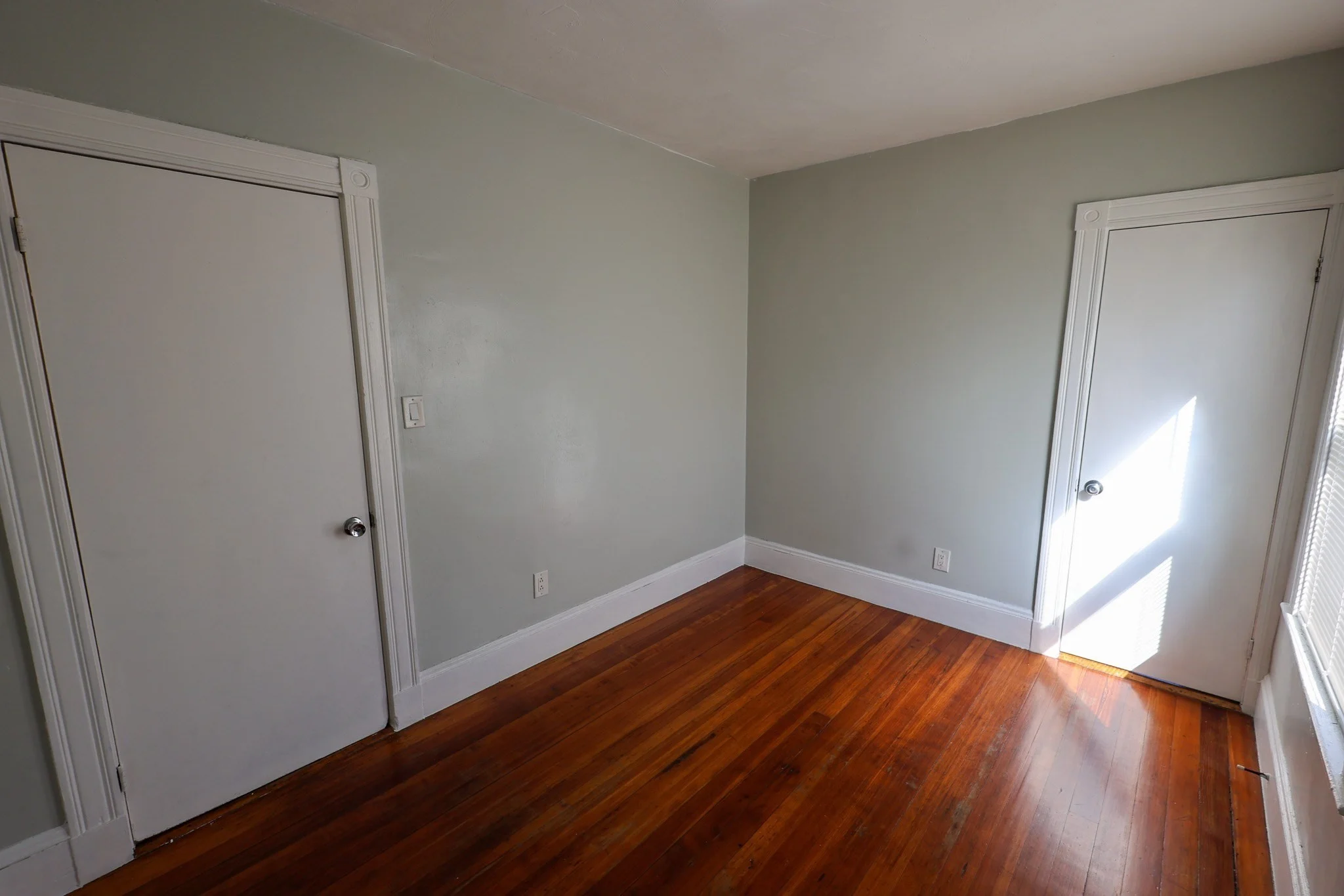 3 bed, 1 bath apartment for rent at 42 Colonial Ave Unit 3, Dorchester — photo 16 of 19