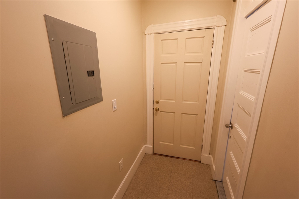 3 bed, 1 bath apartment for rent at 42 Corona St Unit 2, Dorchester — photo 14 of 21