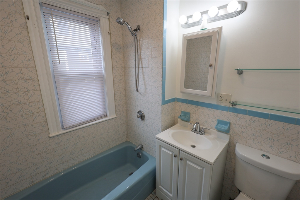 3 bed, 1 bath apartment for rent at 42 Corona St Unit 2, Dorchester — photo 16 of 21
