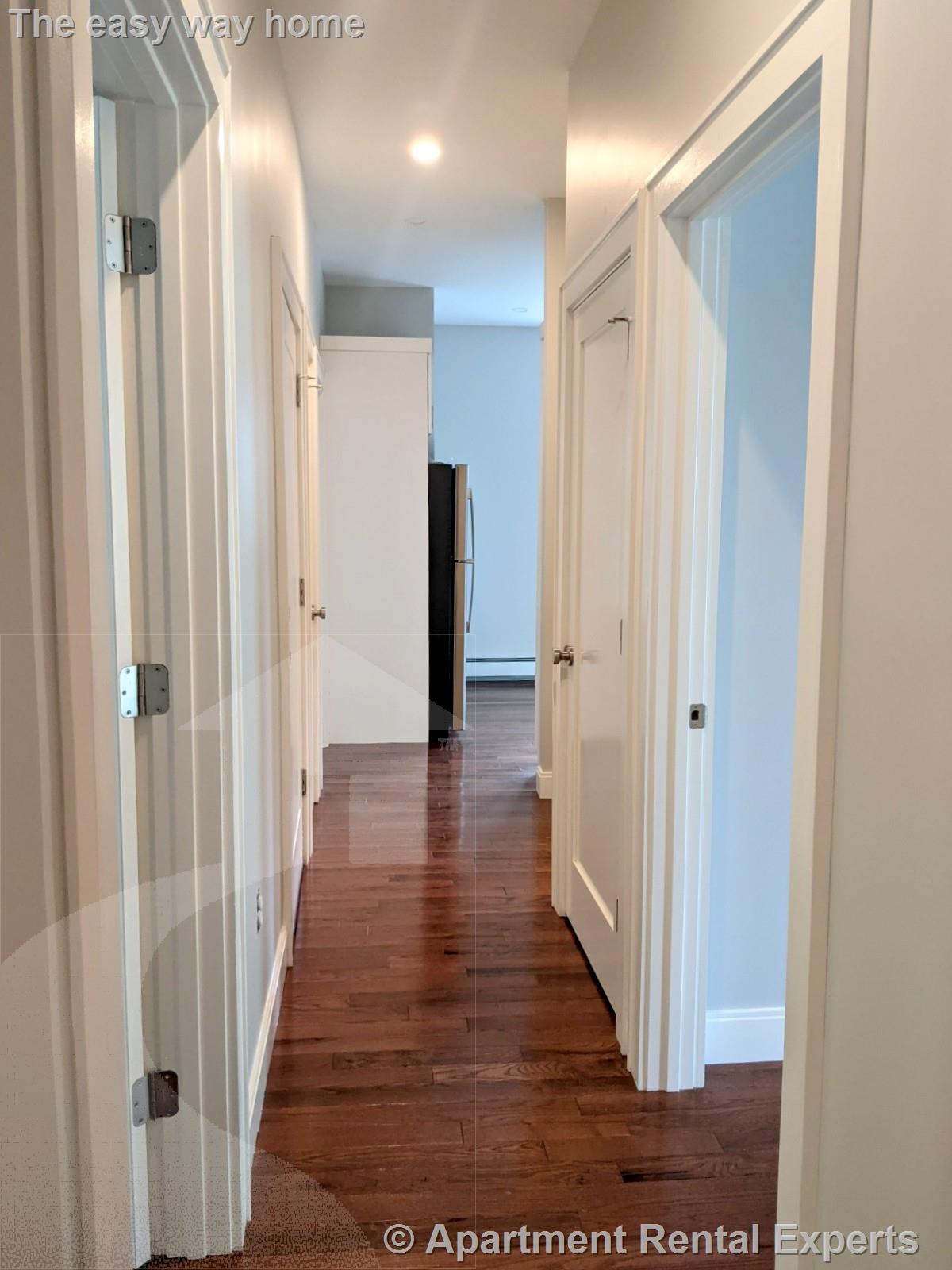 3 bed, 1 bath apartment for rent at 42 Crescent St Unit 2, Sullivan Square — photo 8 of 22