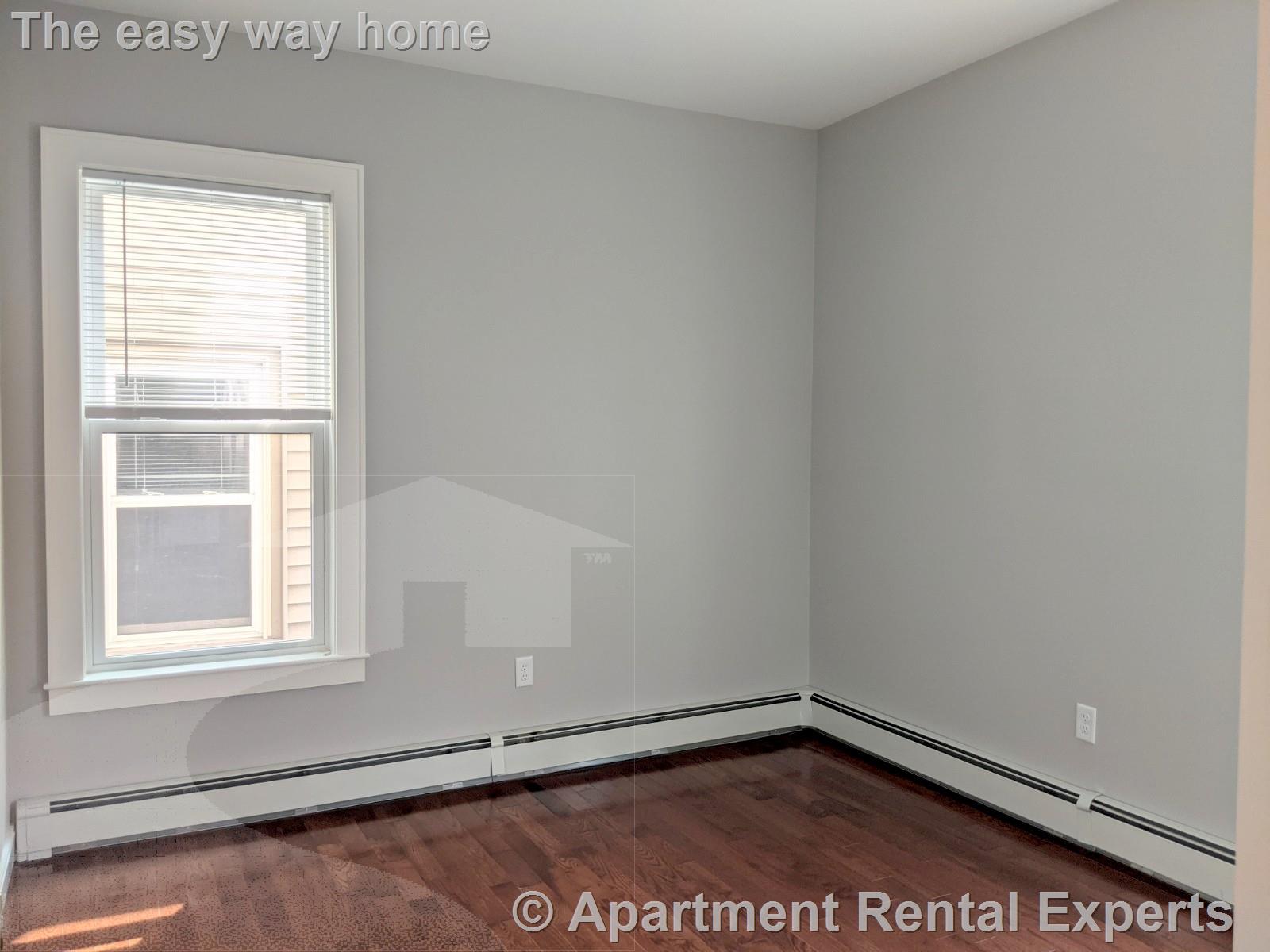 3 bed, 1 bath apartment for rent at 42 Crescent St Unit 2, Sullivan Square — photo 16 of 22