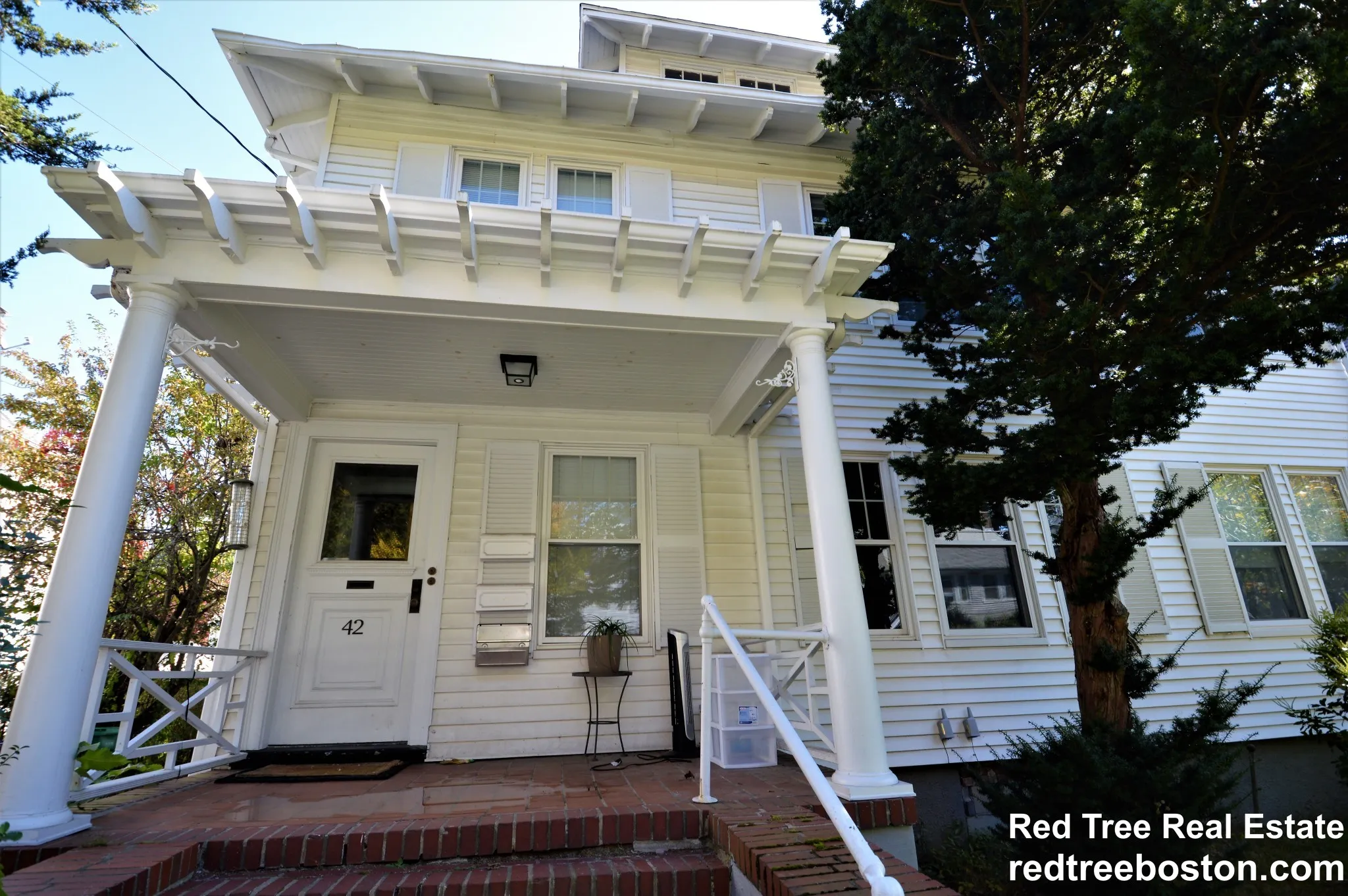 4 bed, 1 bath apartment for rent at 42 Crosby Rd Unit 1, Chestnut Hill — photo 1 of 4