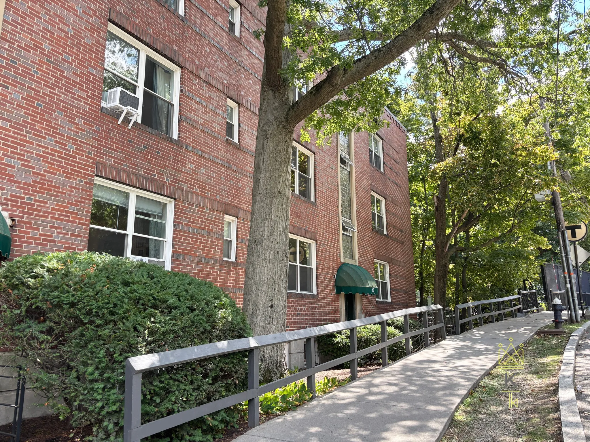 1 bed, 1 bath apartment for rent at 42 Dean Rd Unit 05, Brookline — photo 8 of 10