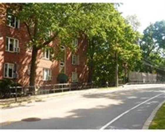 1 bed, 1 bath apartment for rent at 42 Dean Rd Unit 1, Brookline — photo 1 of 7