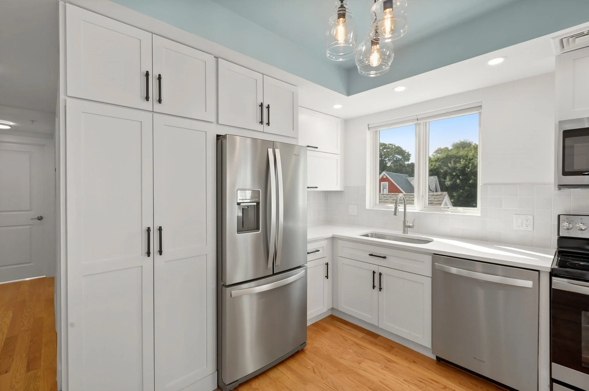 3 bed, 2 bath apartment for rent at 42 Dennis St Unit 2, Roxbury — photo 6 of 35