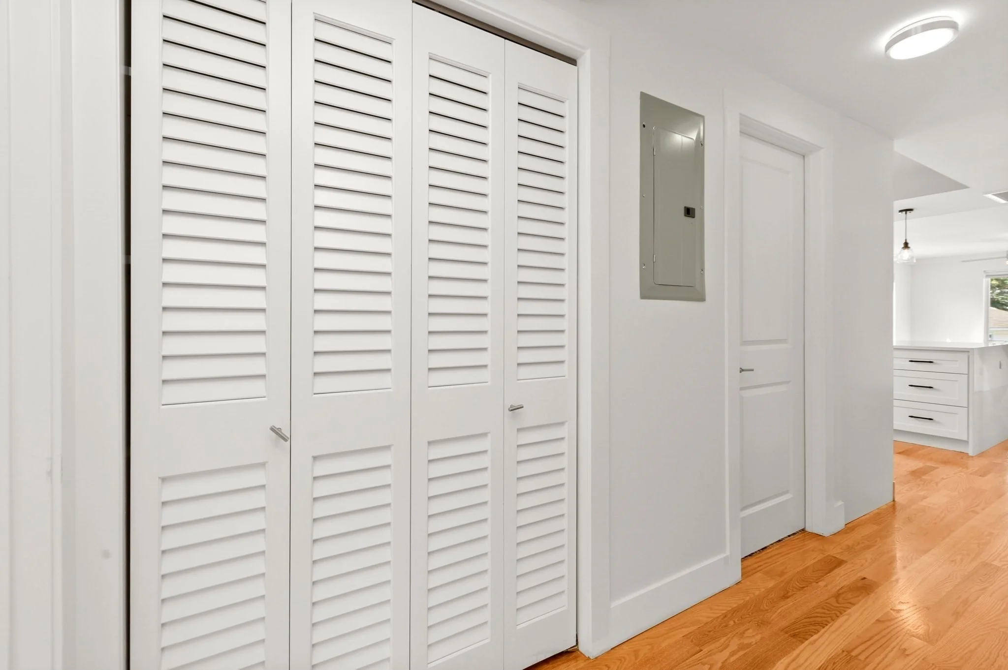 3 bed, 2 bath apartment for rent at 42 Dennis St Unit 2, Roxbury — photo 11 of 35