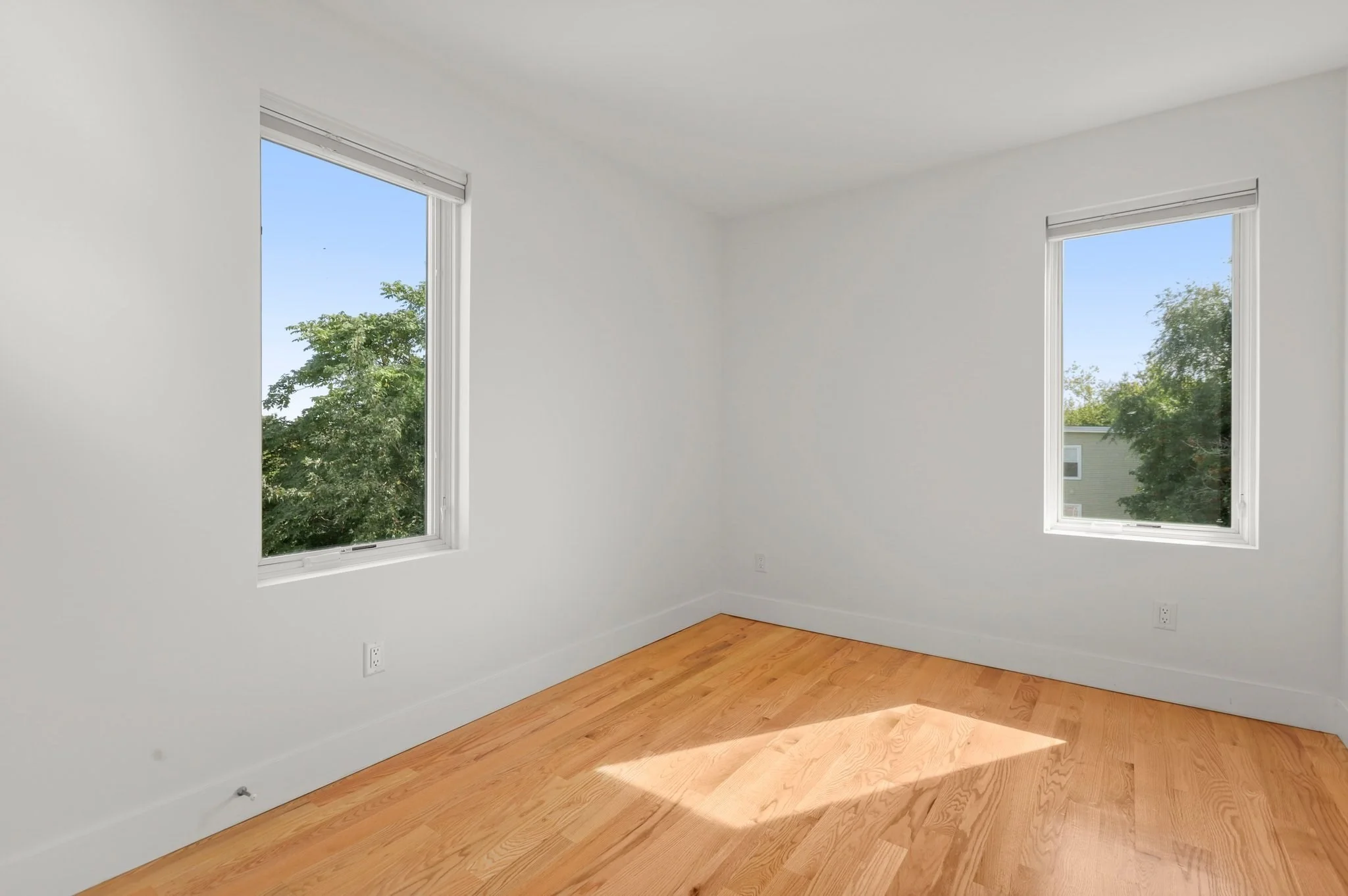 3 bed, 2 bath apartment for rent at 42 Dennis St Unit 2, Roxbury — photo 26 of 35