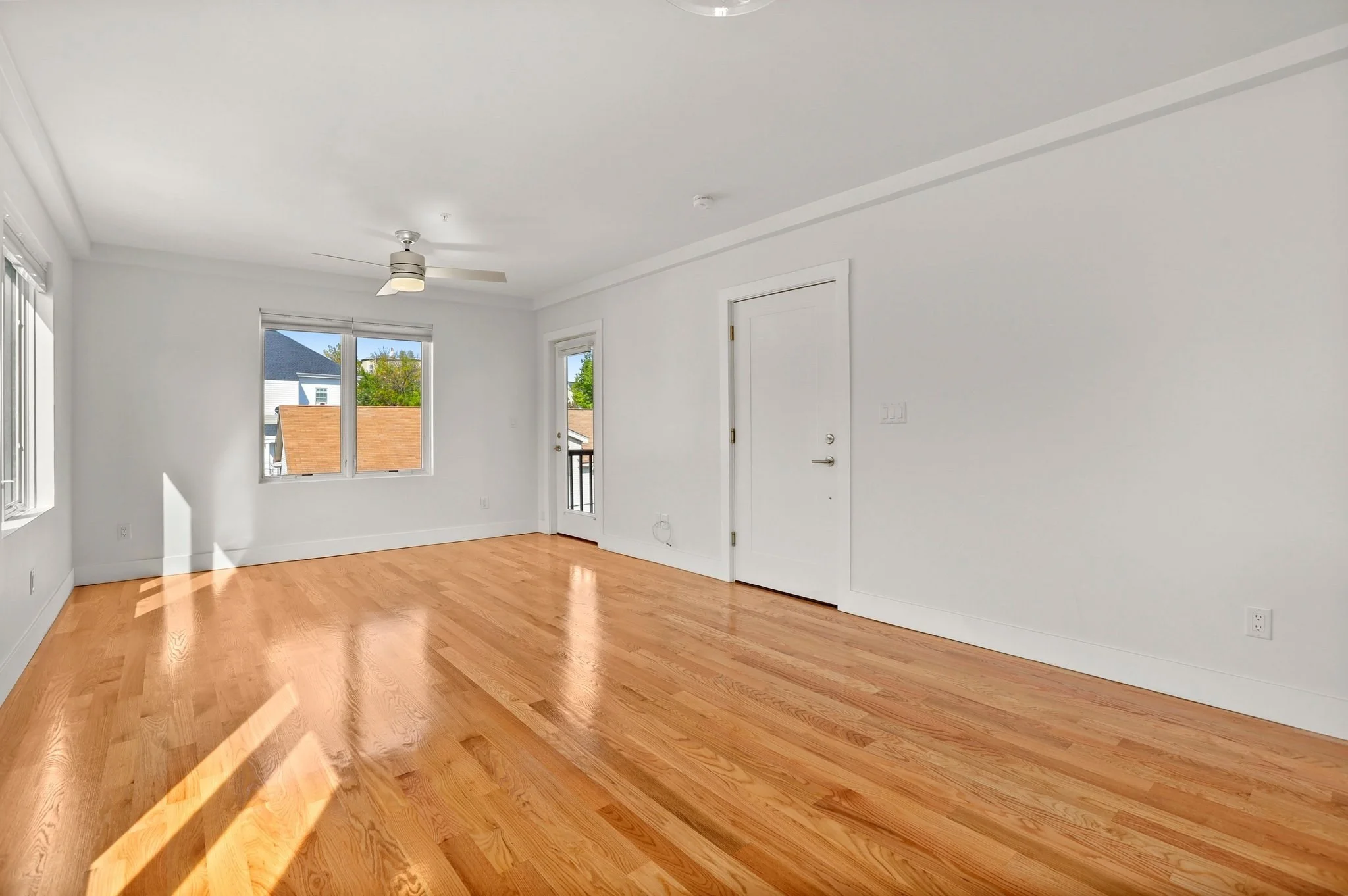 3 bed, 2 bath apartment for rent at 42 Dennis St Unit 2, Roxbury — photo 8 of 35