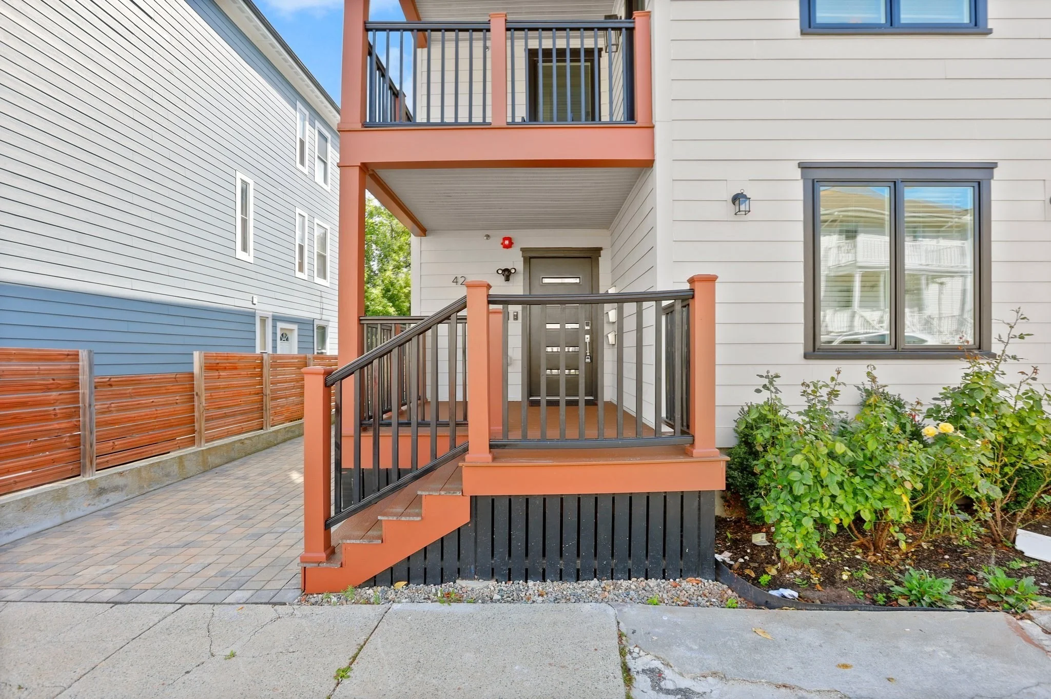 3 bed, 2 bath apartment for rent at 42 Dennis St Unit 2, Roxbury — photo 34 of 35