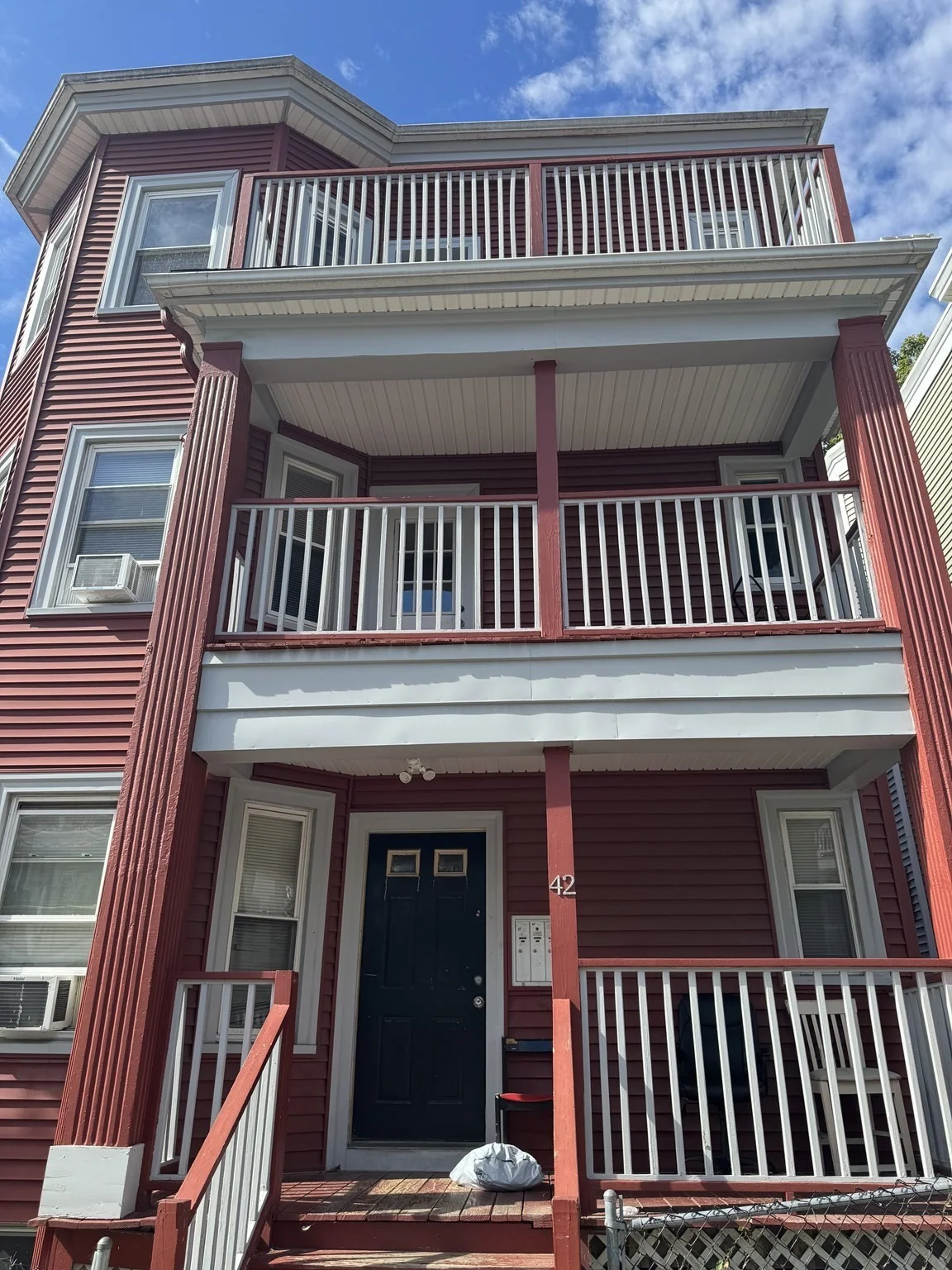 3 bed, 1 bath apartment for rent at 42 Draper St Unit 2, Dorchester — photo 2 of 12