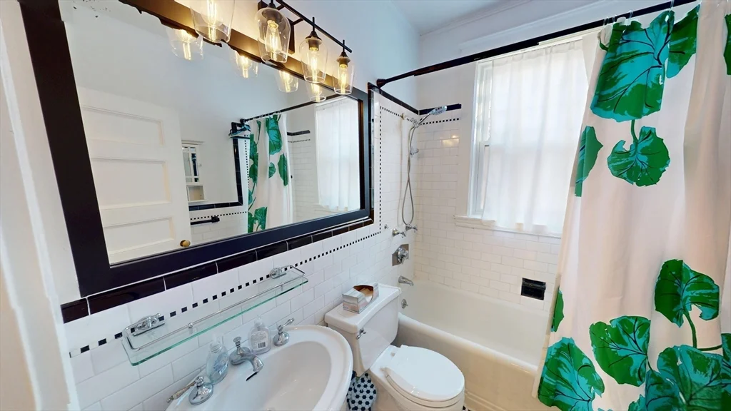 3 bed, 1 bath apartment for rent at 42 Englewood Ave Unit 1, Brighton — photo 8 of 9