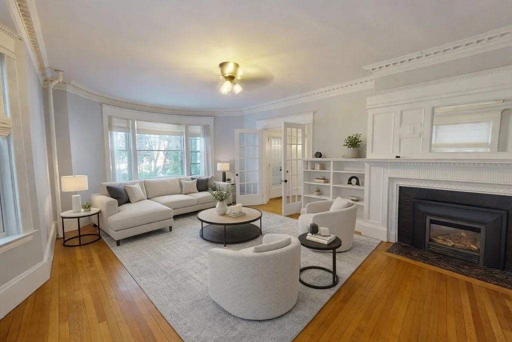 3 bed, 1 bath apartment for rent at 42 Englewood Ave Unit 1, Brighton