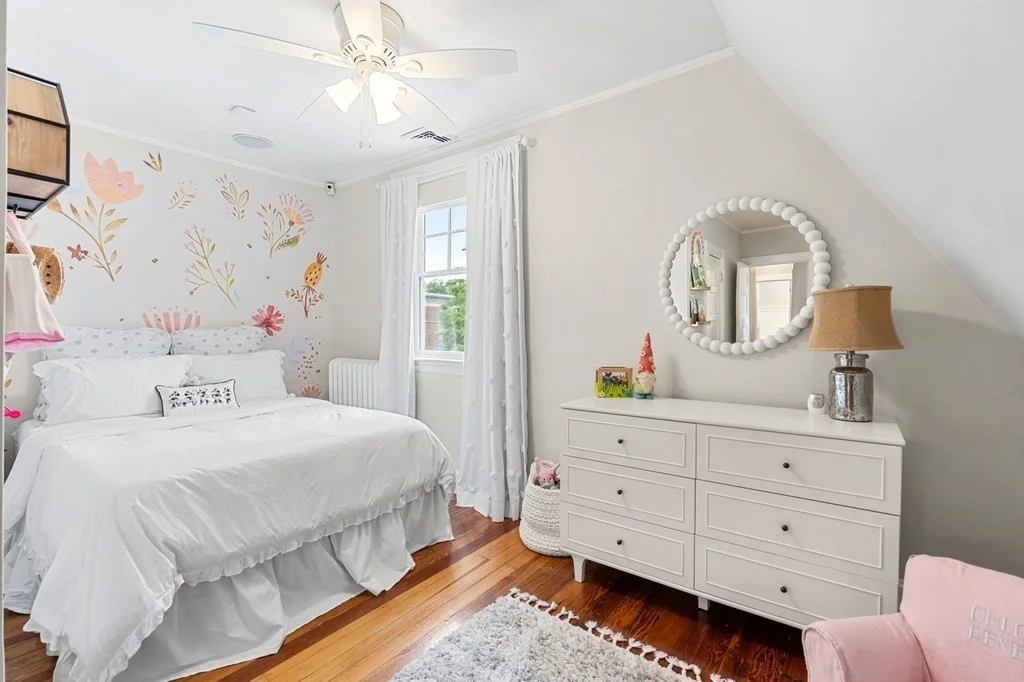 2 bed, 1 bath apartment for rent at 42 Englewood Unit 3, Boston — photo 18 of 31