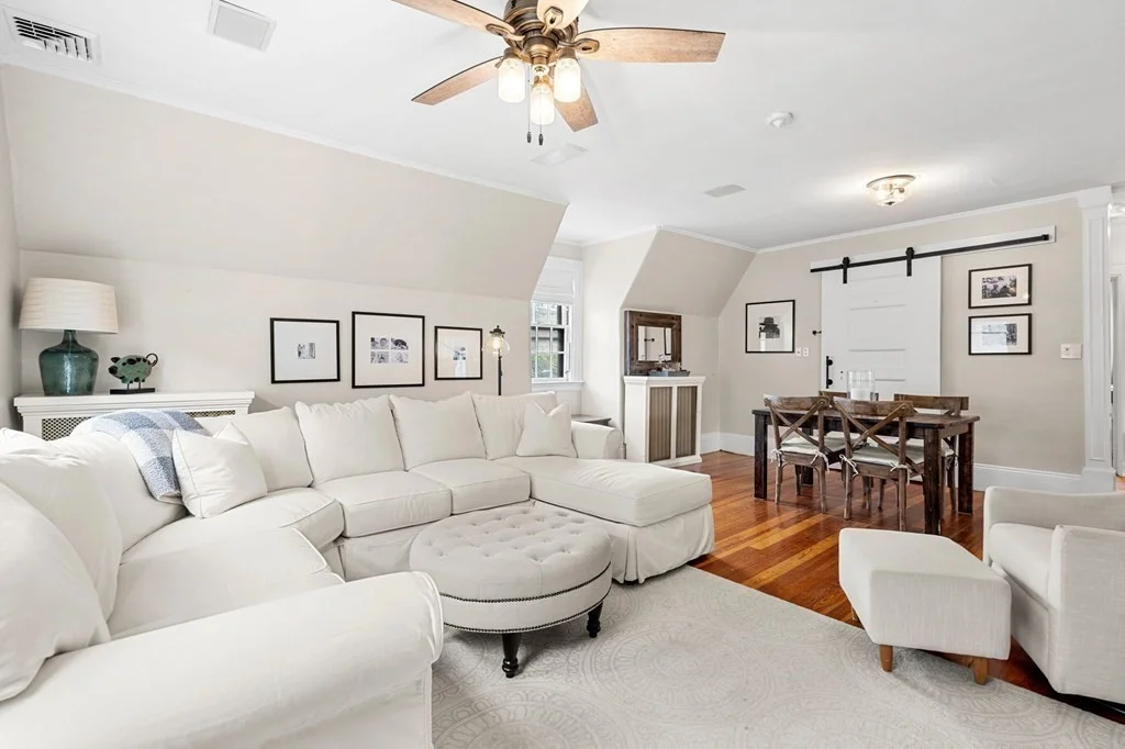 2 bed, 1 bath apartment for rent at 42 Englewood Unit 3, Boston