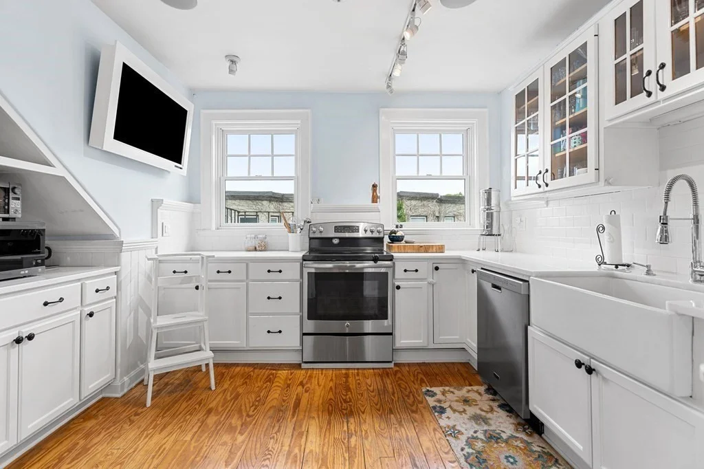 2 bed, 1 bath apartment for rent at 42 Englewood Unit 3, Boston — photo 9 of 31