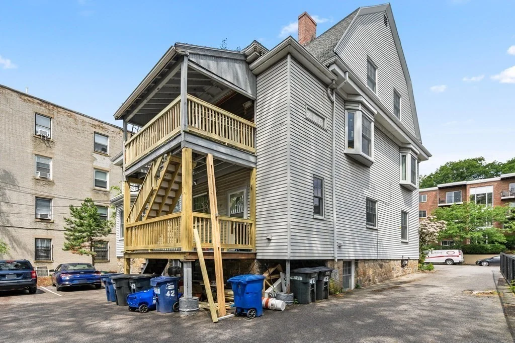2 bed, 1 bath apartment for rent at 42 Englewood Unit 3, Boston — photo 30 of 31