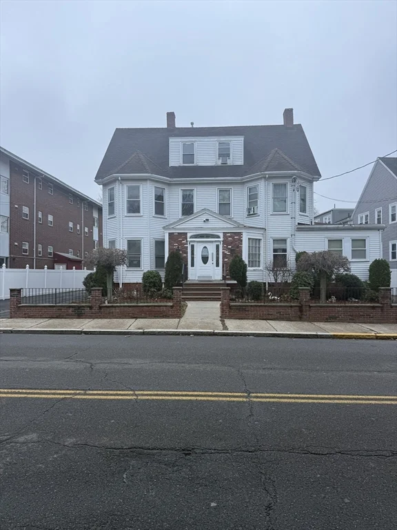 2 bed, 1 bath apartment for rent at 42 Essex Unit 2, Saugus — photo 10 of 25