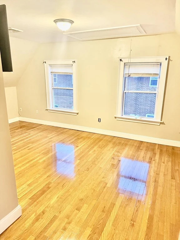 2 bed, 1 bath apartment for rent at 42 Essex Unit 2, Saugus — photo 6 of 25