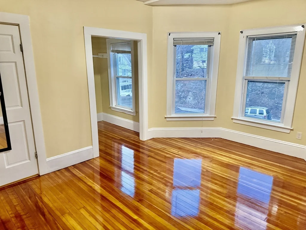 2 bed, 1 bath apartment for rent at 42 Essex Unit 2, Saugus — photo 1 of 25