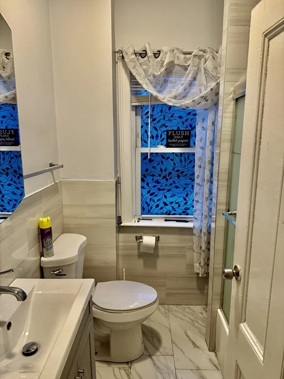 2 bed, 1 bath apartment for rent at 42 Essex Unit 2, Saugus — photo 4 of 25