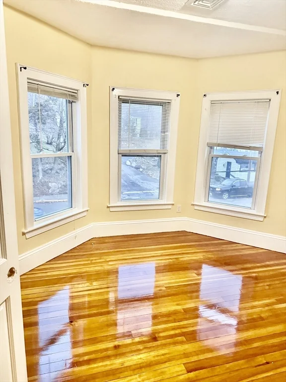2 bed, 1 bath apartment for rent at 42 Essex Unit 2, Saugus — photo 2 of 25