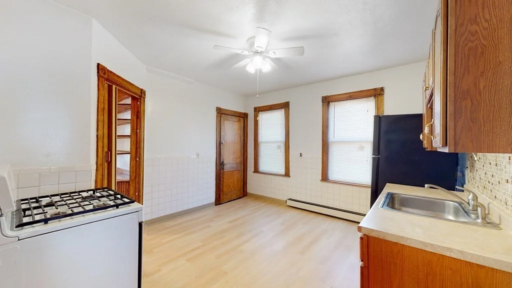 3 bed, 1 bath apartment for rent at 42 Evelyn St Unit 3, Mattapan — photo 5 of 27