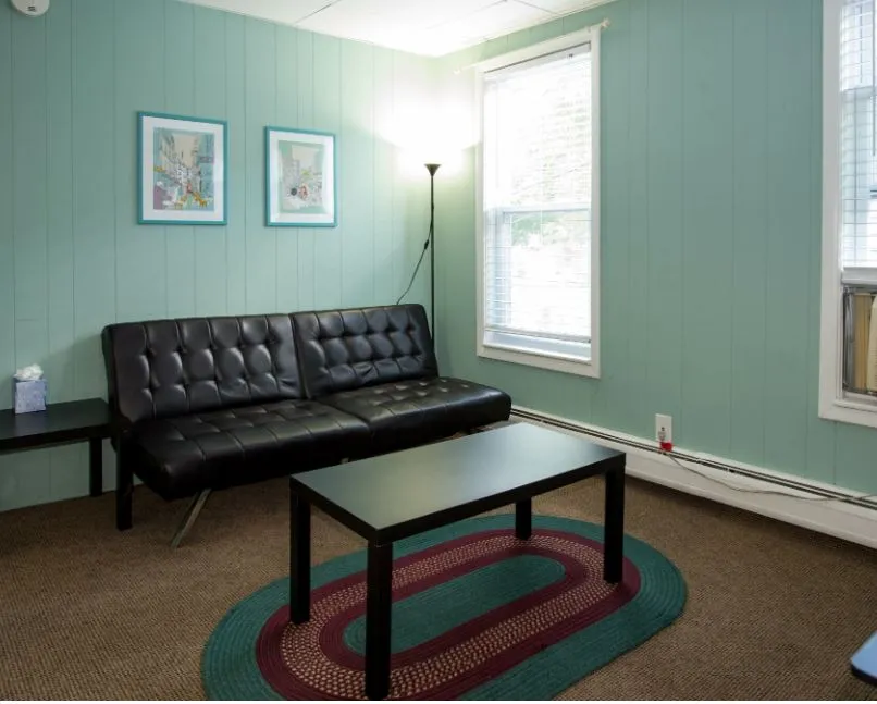 2 bed, 1 bath apartment for rent at 42 Everett St Unit 2, East Boston — photo 4 of 36