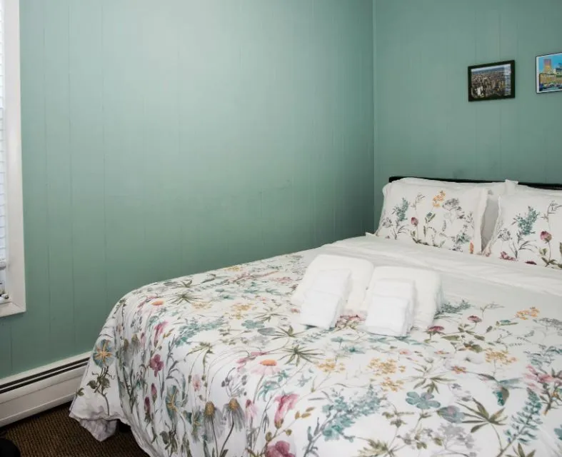 2 bed, 1 bath apartment for rent at 42 Everett St Unit 2, East Boston — photo 7 of 36